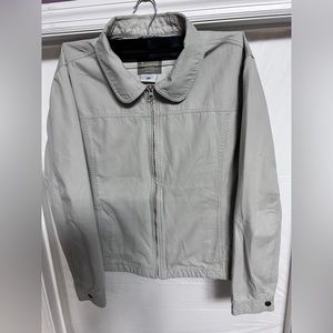 Columbia Sportswear Company
AUTHENTIC.  ACTIVE OUTDOOR AMERICAN.   XL